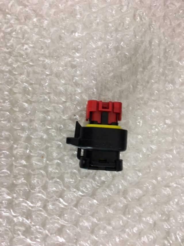 TE Connectivity AMPSEAL Series, 3 Row 8 Way Cable Mount Plug Housing