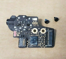 Load image into Gallery viewer, Genuine Apple Macbook 12&quot; A1534 2015 - Headphone Jack Audio Port Connector Board
